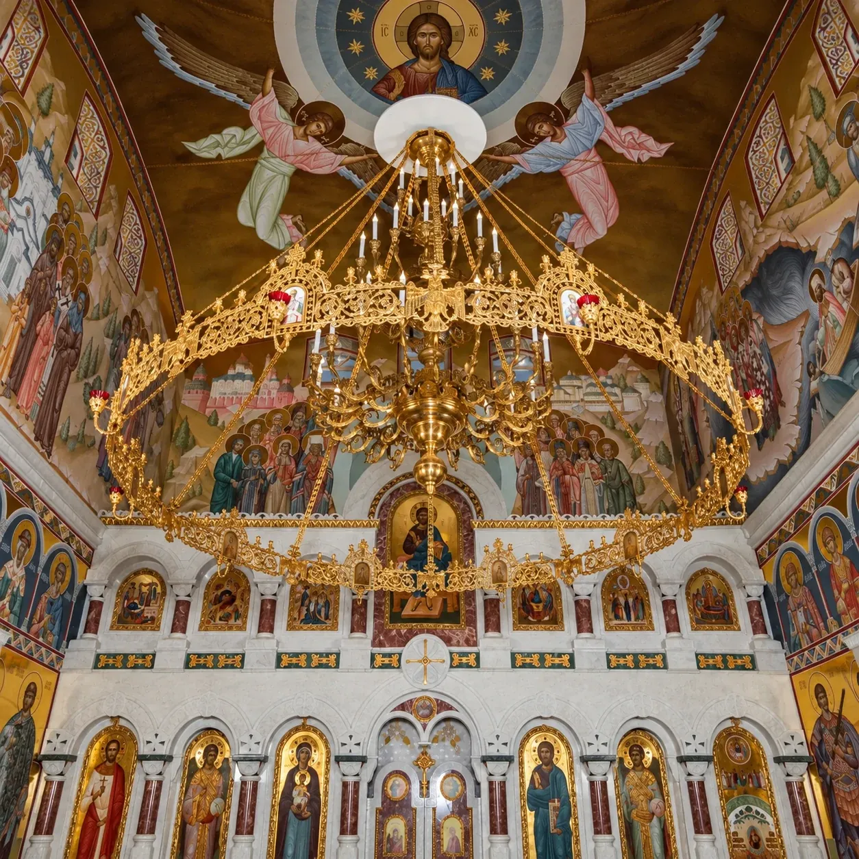 Паникадила и бра