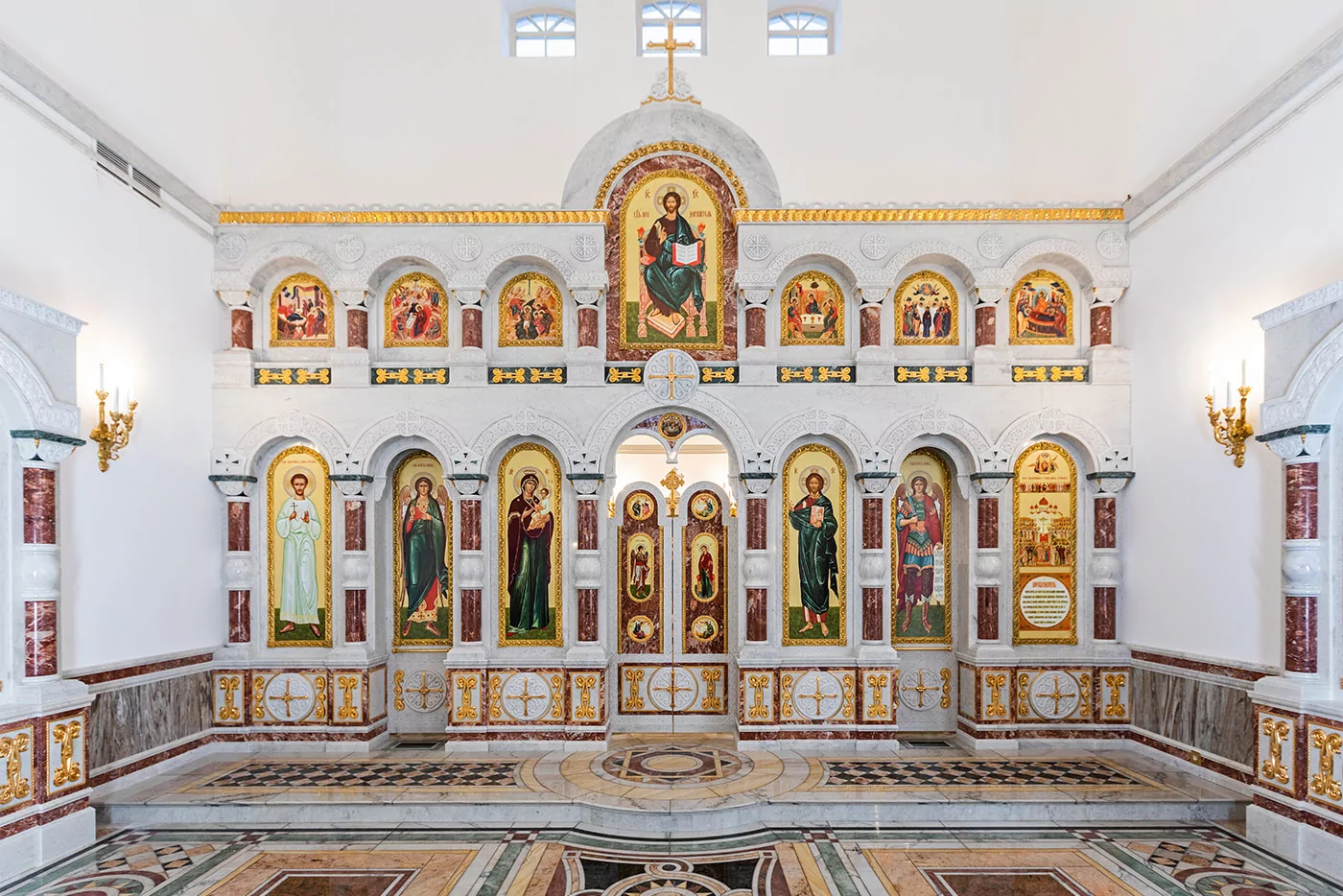 Иконостас из мрамора и бронзы (арт. 115) — мрамор, коелга, кардинал, бронза