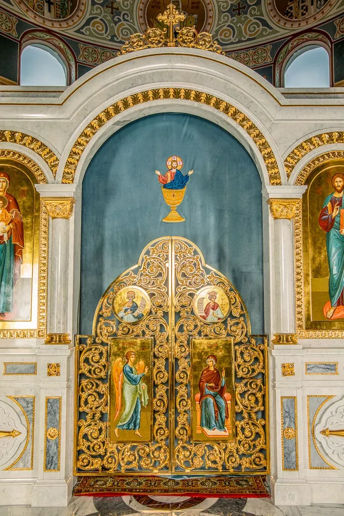 Иконостас из белого мрамора и бронзы (арт. 119) — мрамор, коелга, бронза
