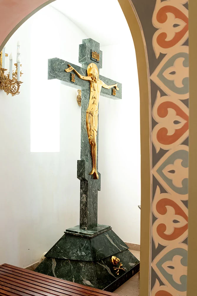 Крест с Голгофой из змеевика и бронзы (арт. 67.3) — бронза, змеевик