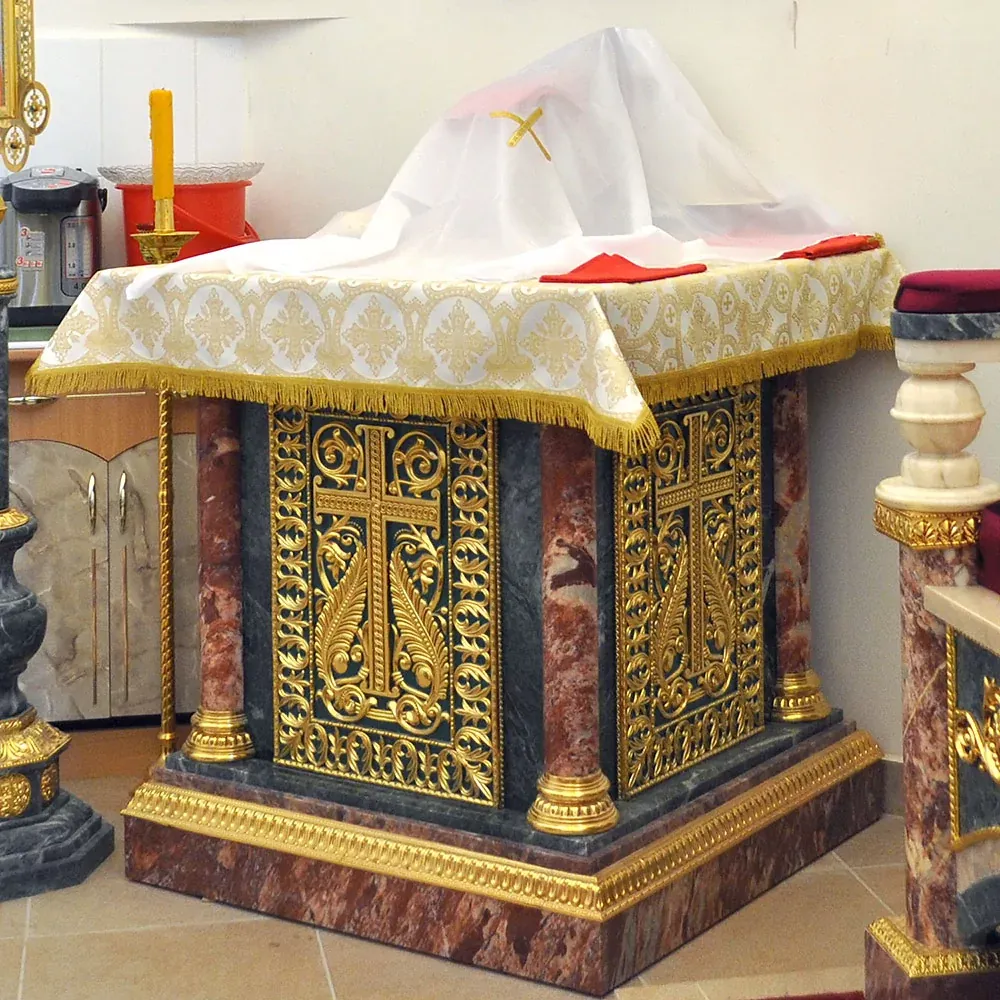 Жертвенник из змеевика и Кардинала (арт. 82.2) — кардинал, бронза, змеевик