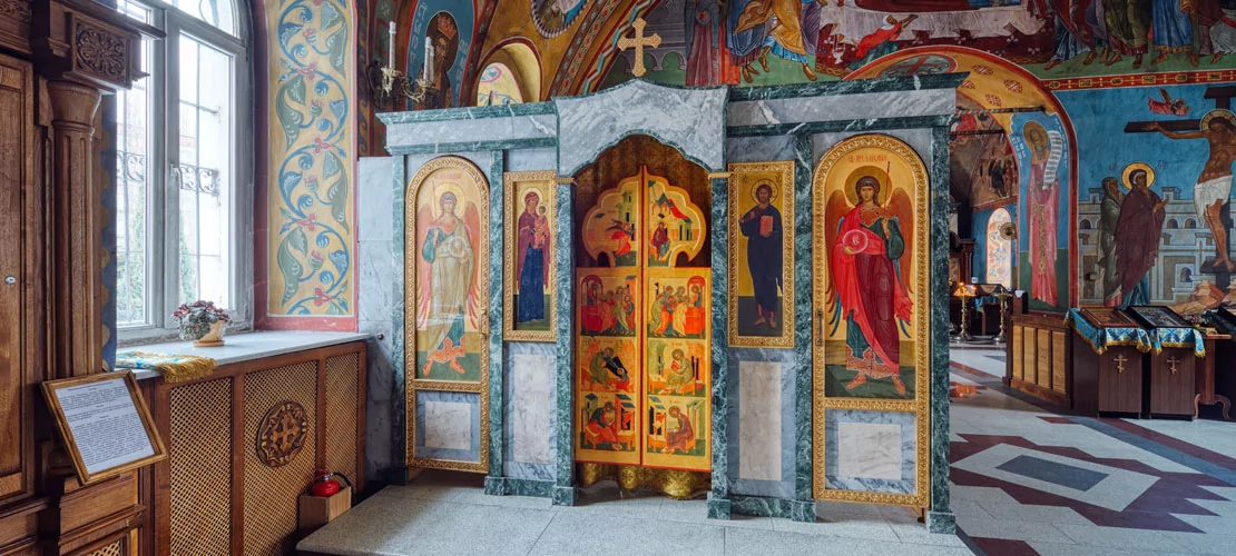 Успенский храм, г. Воронеж — убранство из камня и бронзы